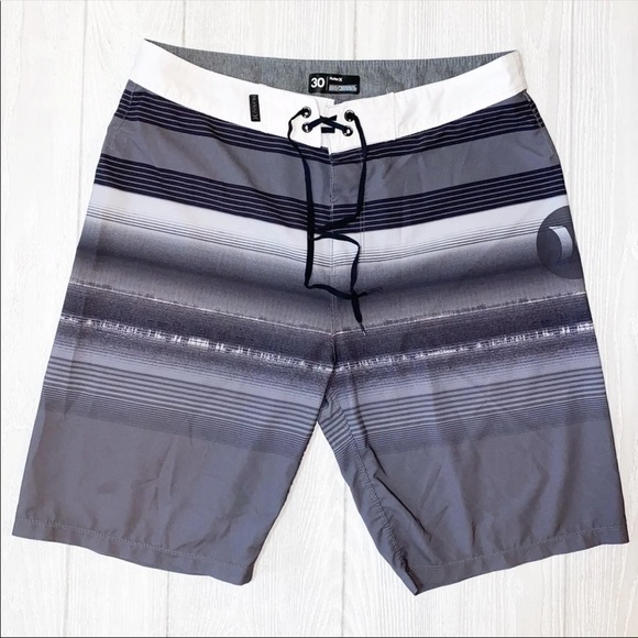 🌺Sale🌺 Hurley Boardshorts - Picture 1 of 6